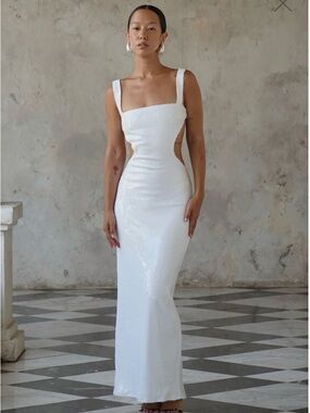 tight halter dress Open-Back Halter V-Neck Homecoming Dress with Bow Canary / Small